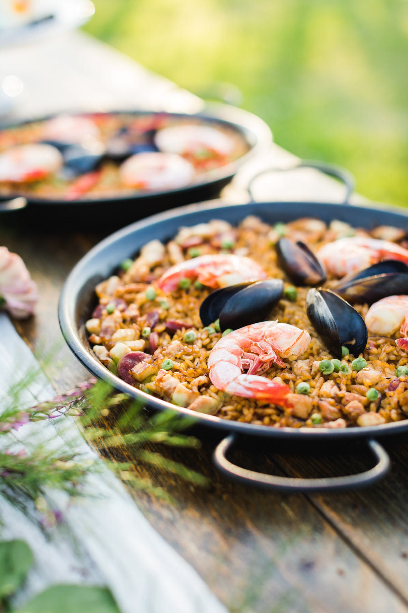 spanish paella with shrimp and mussels