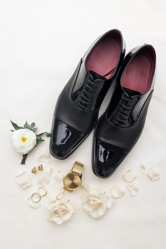 black groom shoes and groom details for spring black tie montalto wedding